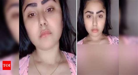 viral nudes pic|Indian girl nude viral pics